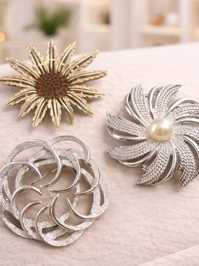 Lot of 3 Vintage SARAH COVENTRY Silver Tone Gold Tone Flower Faux Pearl Cocktail